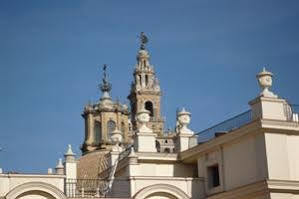 Living Sevilla Apartments Catedral Exterior photo